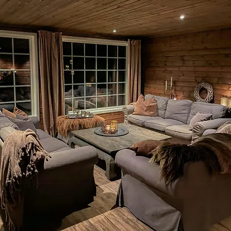 Дом отдыха Large Familycabin In Fagerasen Трисиль