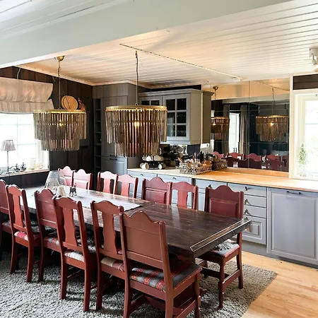 Large Familycabin In Fagerasen Трисиль