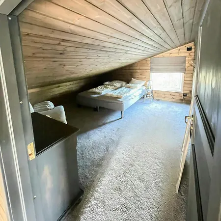 Дом отдыха Large Familycabin In Fagerasen